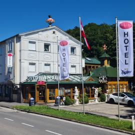 Höckner Plaza Hotel, хотел в Attnang-Puchheim