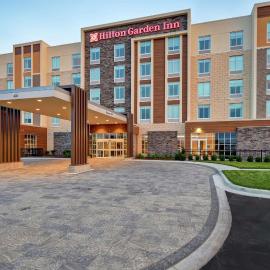 Hilton Garden Inn Lansing West、ランシングのホテル