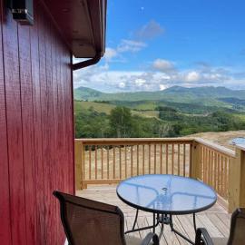 Crestview-Spectacular 3 bed 3 bath 5 min to slopes