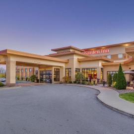 Hilton Garden Inn Milwaukee Airport: Milwaukee şehrinde bir otel