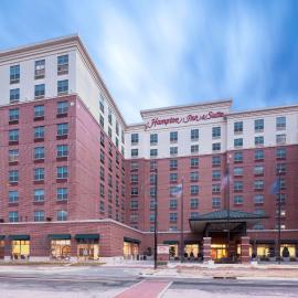 Hampton Inn & Suites Oklahoma City-Bricktown, хотел в Оклахома Сити