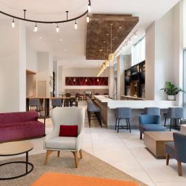 Hilton Garden Inn Long Island City, ξενοδοχείο στο Κουίνς