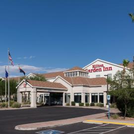 Hilton Garden Inn Tucson Airport، فندق في توسان