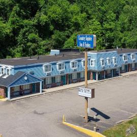 Country Squire inn and suites, khách sạn ở Coshocton