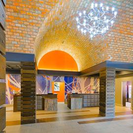 Embassy Suites by Hilton Denver Central Park, hotel di Denver