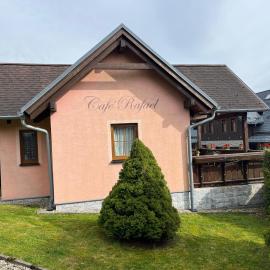 Rodinné apartmány Rafael Bedřichov, hotelli kohteessa Bedřichov
