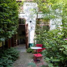 Carriage House in quiet ecological garden