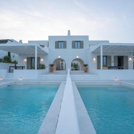 Paros Breeze Luxury Villa, khách sạn ở Drios