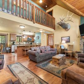 Makin Memories Lodge Cabin
