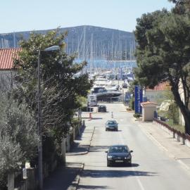 Apartments A&A, hotel in Biograd na Moru
