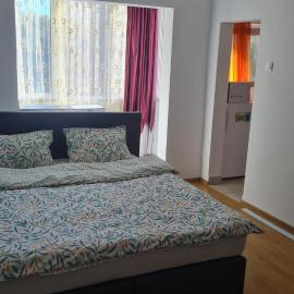 Studio Chic Symphony parcare privata