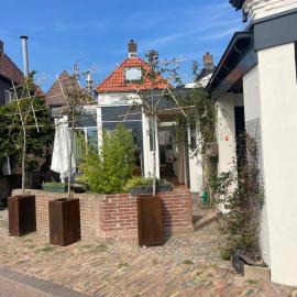 Huis aan de Haven: Lemmer şehrinde bir otel