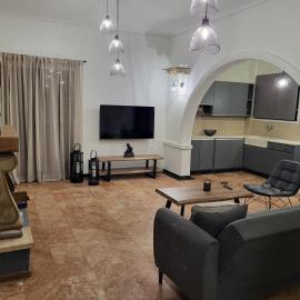Delion Guest House, hotel u gradu Dhílesi