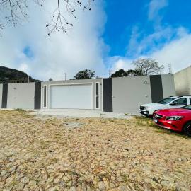 Casa de Madeira 700 Serra Meruoca، فندق في Meruoca