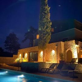 Hôtel Villa Walbaum, hótel í Vallon-Pont-dʼArc