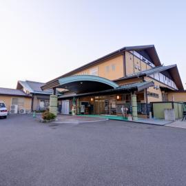 北方温泉四季の里　七彩の湯，武雄的飯店