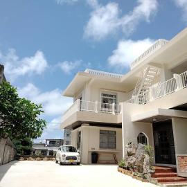 フェーヌカジ洋室, hotel in Miyako-jima