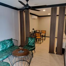 Perry Barr La Ganta Residence, готель у місті Темерлог