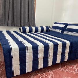 ศรีวดีโฮม(Sriwadee Home), מלון בBan Phai