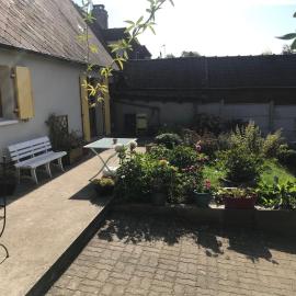 Au Bol d'Éire, hotel di Montreuil-sur-Brêche