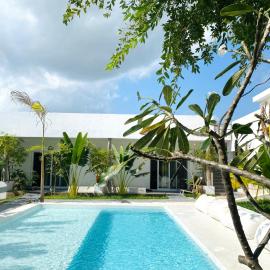 La Base Beach Hotel