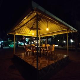 Hangout, hotel a Kalyānpur