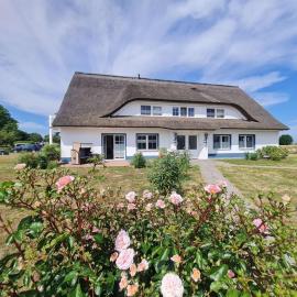 Boddenhus Apartment, hotel din Gager