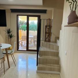 Modern apartment in Valencia, Port Saplaya, by the sea, hotelli kohteessa Port Saplaya