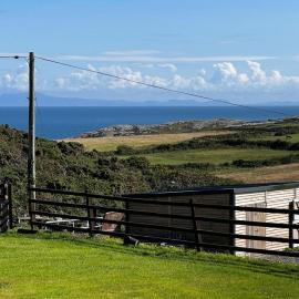 Sea View Fields Trearddur, отель в городе Холихед