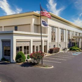 Viesnīca Hampton Inn Dickson pilsētā Diksona