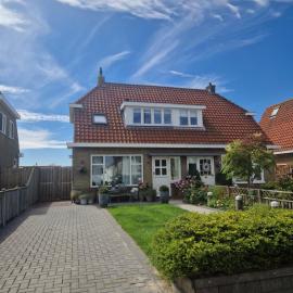 Sfeervol huis nabij het centrum van Harlingen, hotel in Harlingen