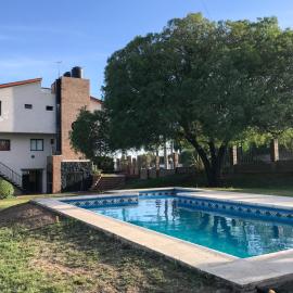 Hermosa casa con vista al lago, hotel u gradu Vilja Karlos Paz