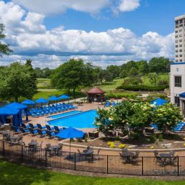Hilton Chicago Oak Brook Hills Resort & Conference Center, khách sạn ở Oak Brook