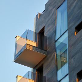 Glass House - Smart Rooms & Parking, hotelli kohteessa Lecce