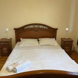 Guest House SAMAN, hotelli Garnissa