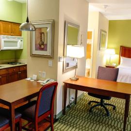 Homewood Suites by Hilton College Station, hotelli kohteessa College Station
