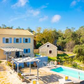 Villa Constadina Large Private Pool AC WiFi
