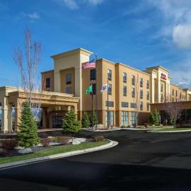Hampton Inn & Suites Spokane Valley، فندق في سبوكان فالي
