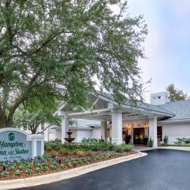 Hampton Inn & Suites Wilmington/Wrightsville Beach, хотел в Уилмингтън