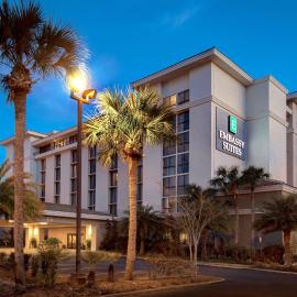 Embassy Suites by Hilton Jacksonville Baymeadows، فندق في جاكسونفيل