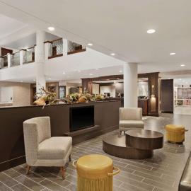DoubleTree by Hilton McLean Tysons – hotel w mieście Tysons Corner