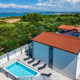 Vila Zara, hotell i Nin