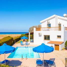 Blue Bay Villa Thea, hotel i Mavroli