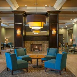 Hampton Inn & Suites New Orleans/Elmwood, хотел в Harahan