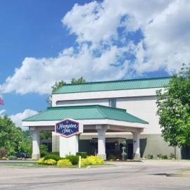 Hampton Inn New Philadelphia, hotel din New Philadelphia
