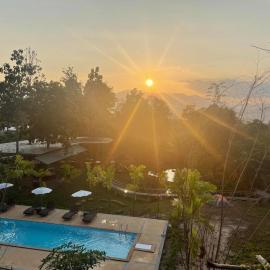 Hin Khong Villa - a tropical surprise, khách sạn ở Ban Huai Sai