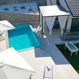 Villa Rene, hotel di Jadranovo