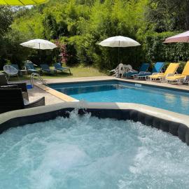 Le jardin d'Eden, hotel in Valojoulx