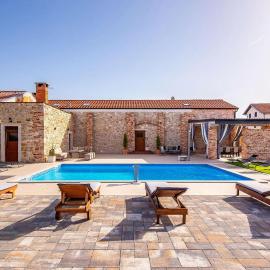 Villa Ambar