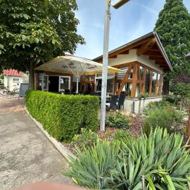 Gasthaus Am Colphus, khách sạn ở Barby